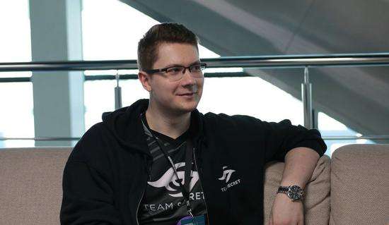 队友们才在 队友们才在